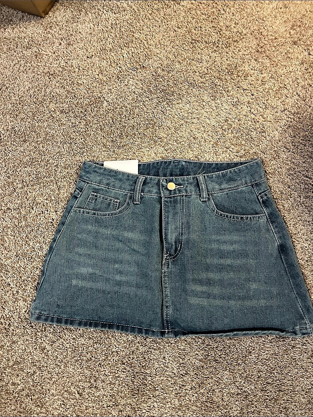 SHEIN Denim Mini Skirt in Blue Size Small NWT
